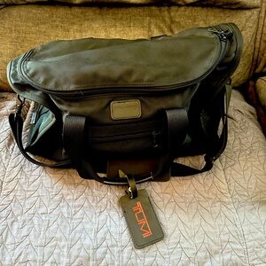 Like NEW Tumi duffle bag. Carry on.